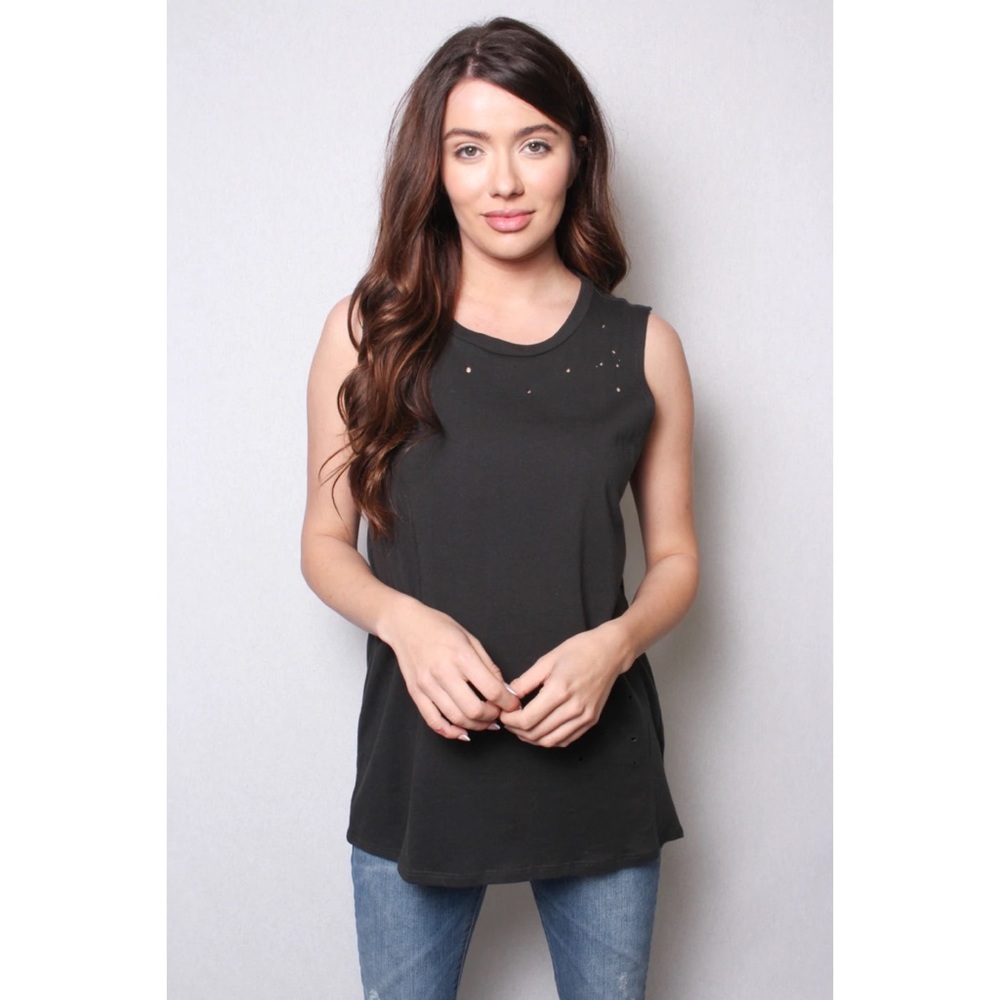 BLACK DISTRESSED MUSCLE TANK